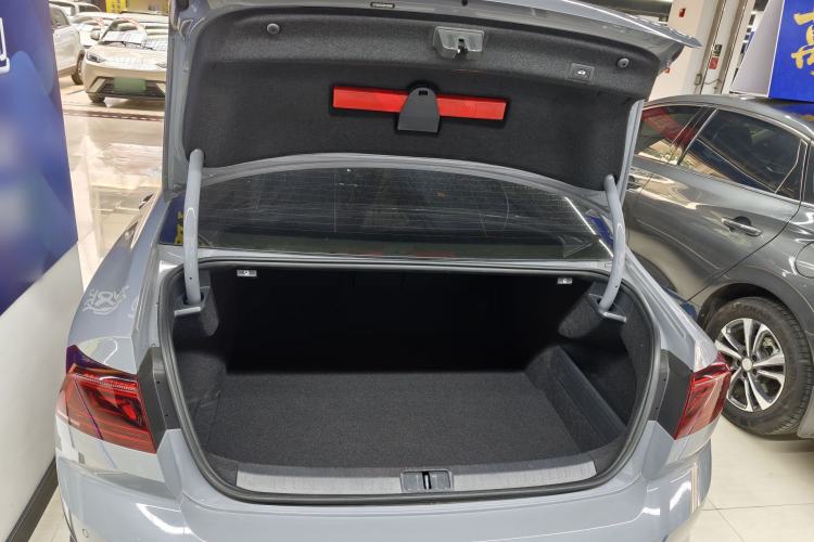 Used Volkswagen Magotan 2023 2 Million Units Commemorative Edition 330TSI DSG Luxury Version Interior 14