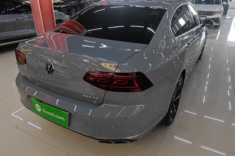 Used Volkswagen Magotan 2023 2 Million Units Commemorative Edition 330TSI DSG Luxury Version Rear Right 45 Deg