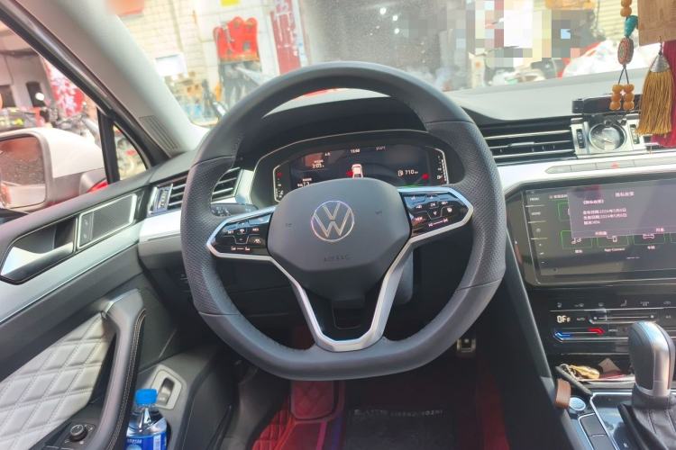 Used Volkswagen Magotan 2023 2 Million Units Commemorative Edition 330TSI DSG Luxury Version Steering Wheel