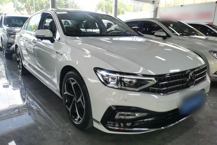 Used Volkswagen Magotan 2023 2 Million Units Commemorative Edition 330TSI DSG Luxury Version Exterior 1