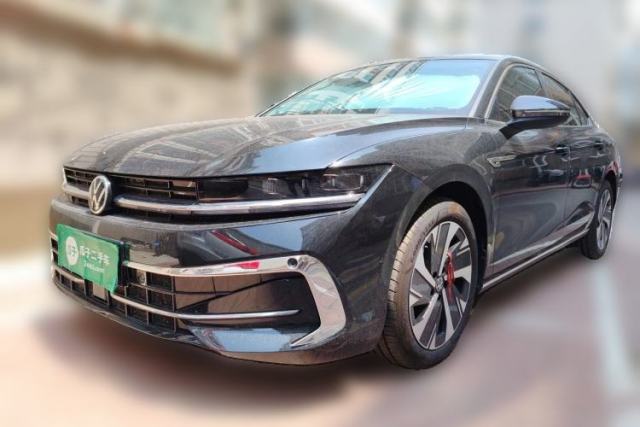 Ojetý Volkswagen Magotan 2024 380TSI DSG Prestige Edition