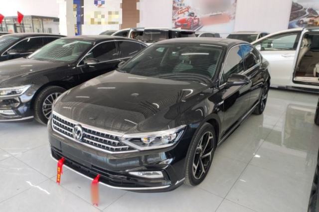 Ojetý Volkswagen Magotan 2024 2 Million Units Zhongxiang Version 330TSI DSG Luxury Edition
