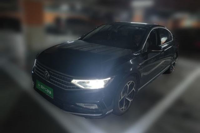 Used Volkswagen Magotan 2024 2 Million Units Zhongxiang Version 330TSI DSG Luxury Edition
