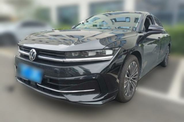 Ojetý Volkswagen Magotan 2024 380TSI DSG Prestige Edition DaMai Package