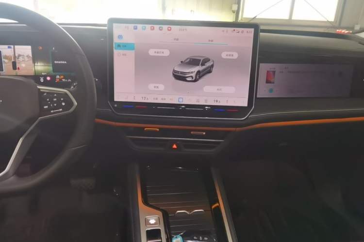 Used Volkswagen Magotan 2024 380TSI DSG Ultimate Edition Audio And AC Panel