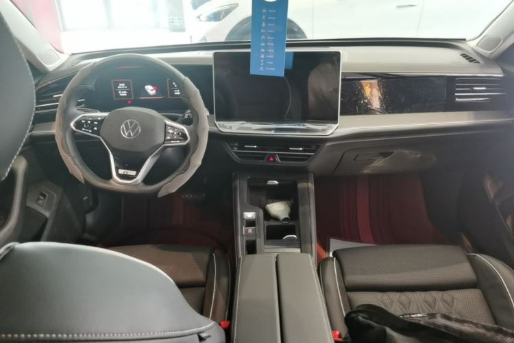 Used Volkswagen Magotan 2024 380TSI DSG Prestige Edition DaMai Package Center Console
