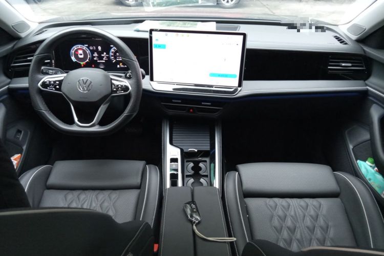 Used Volkswagen Magotan 2024 380TSI DSG Ultimate Edition Center Console