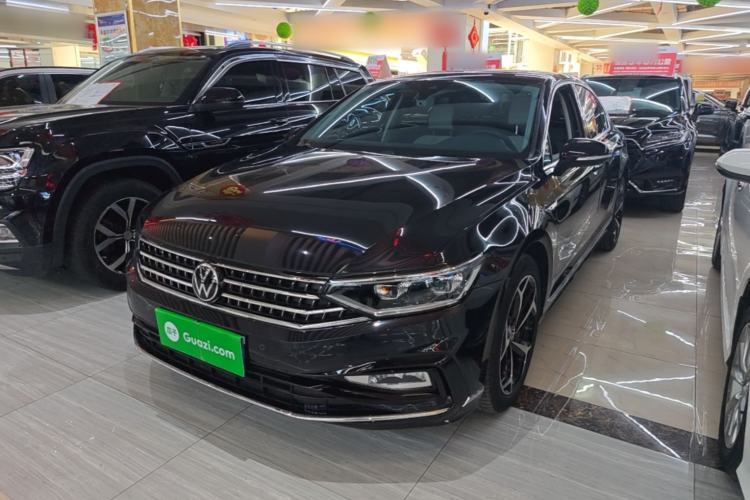 Used Volkswagen Magotan 2024 2 Million Units Zhongxiang Version 330TSI DSG Luxury Edition Guazi used car, China used car export, Used car for sale, Used  cars, Cheapest cars for sale