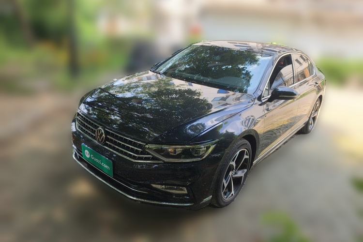 Used Volkswagen Magotan 2024 2 Million Units Zhongxiang Version 330TSI DSG Luxury Edition Guazi used car, China used car export, Used car for sale, Used  cars, Cheapest cars for sale