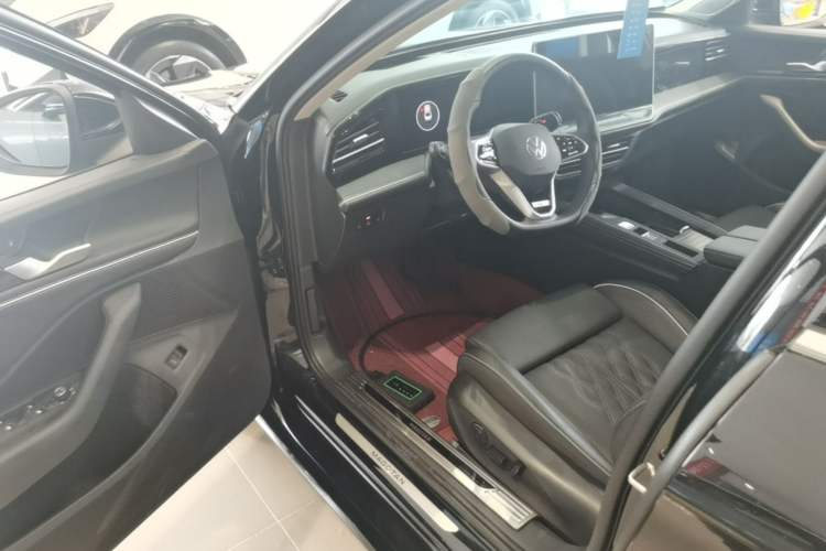 Used Volkswagen Magotan 2024 380TSI DSG Prestige Edition DaMai Package Driver Seat