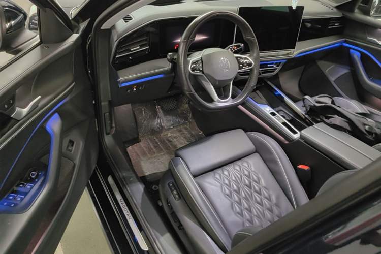 Used Volkswagen Magotan 2024 380TSI DSG Ultimate Edition Driver Seat