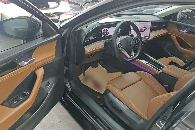 Used Volkswagen Magotan 2024 380TSI DSG Prestige Edition Driver Seat