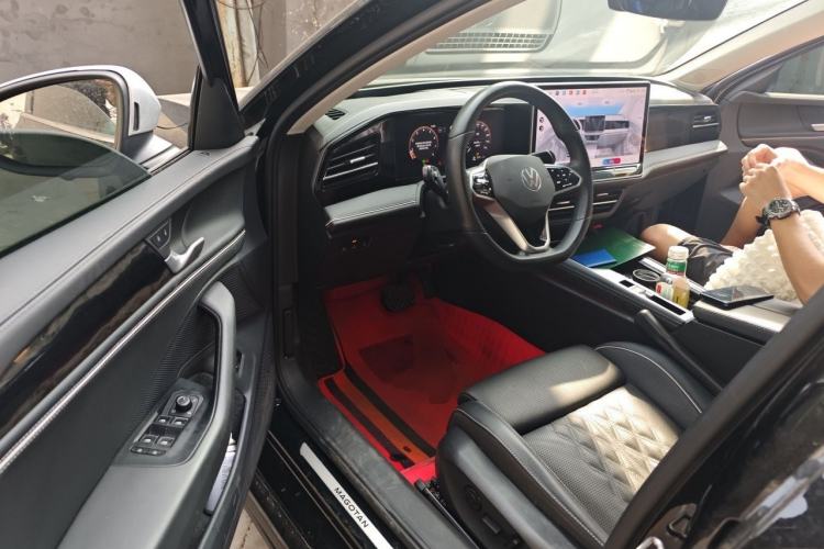 Used Volkswagen Magotan 2024 380TSI DSG Prestige Edition DaMai Package Driver Seat