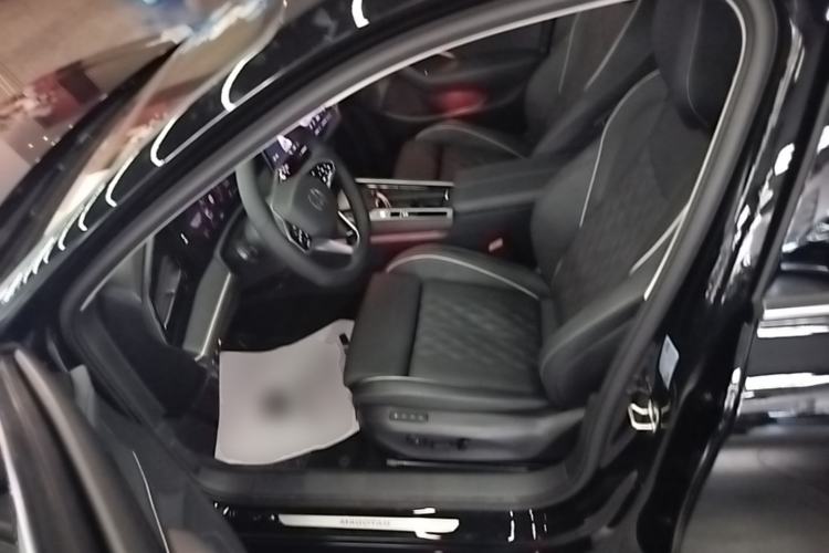 Used Volkswagen Magotan 2024 380TSI DSG Ultimate Edition Driver Seat