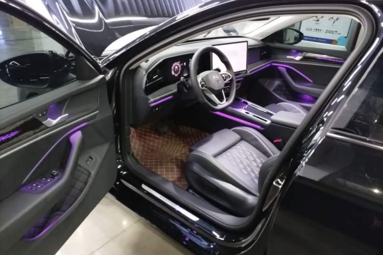 Used Volkswagen Magotan 2024 380TSI DSG Prestige Edition DaMai Package Driver Seat
