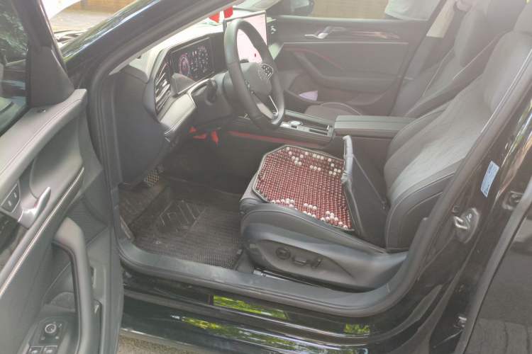 Used Volkswagen Magotan 2024 380TSI DSG Prestige Edition DaMai Package Driver Seat