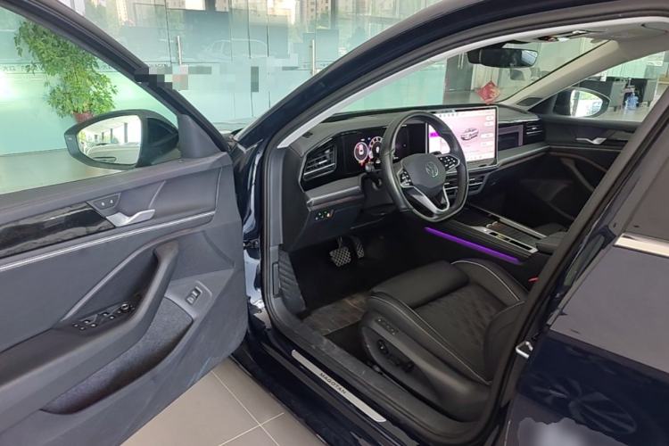 Used Volkswagen Magotan 2024 380TSI DSG Ultimate Edition Driver Seat