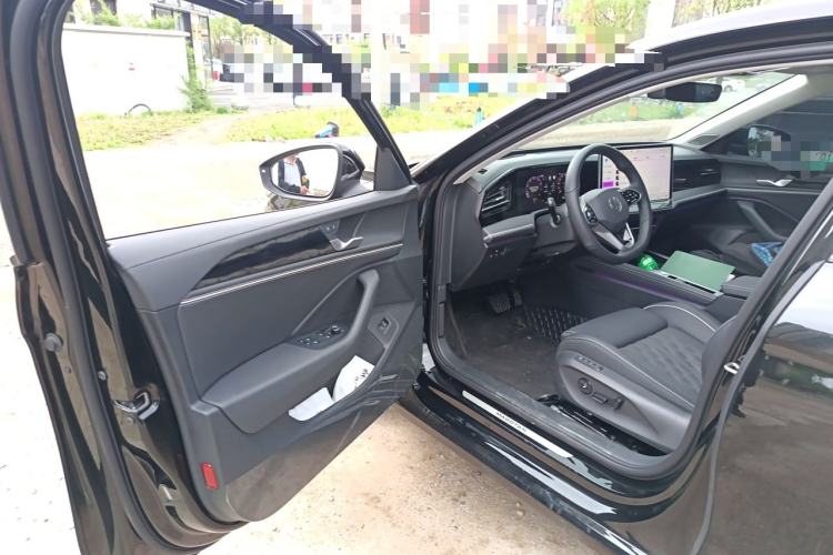 Used Volkswagen Magotan 2024 380TSI DSG Ultimate Edition Driver Seat