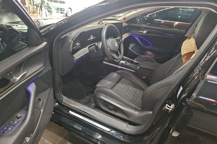 Used Volkswagen Magotan 2024 380TSI DSG Prestige Edition DaMai Package Driver Seat