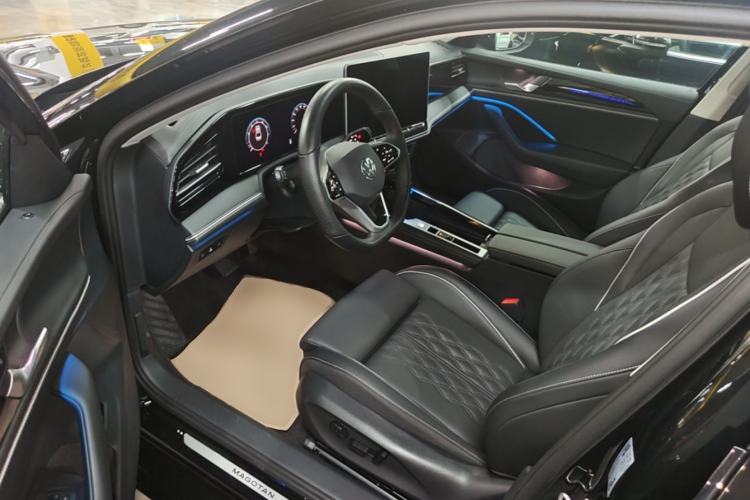 Used Volkswagen Magotan 2024 380TSI DSG Prestige Edition DaMai Package Driver Seat