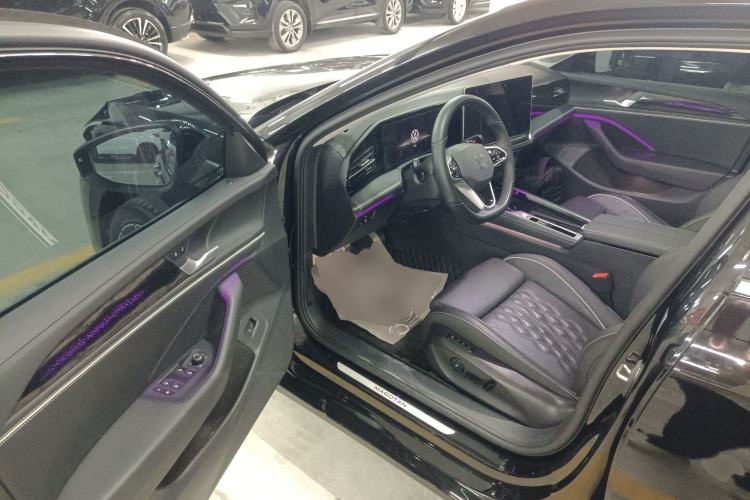 Used Volkswagen Magotan 2024 380TSI DSG Ultimate Edition Driver Seat