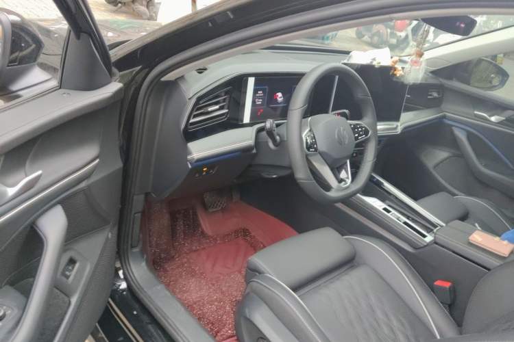 Used Volkswagen Magotan 2024 380TSI DSG Prestige Edition DaMai Package Driver Seat