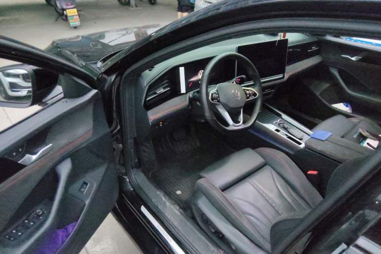 Used Volkswagen Magotan 2024 380TSI DSG Prestige Edition DaMai Package Driver Seat