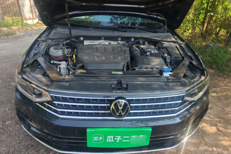 Used Volkswagen Magotan 2024 2 Million Units Zhongxiang Version 330TSI DSG Luxury Edition Engine Bay
