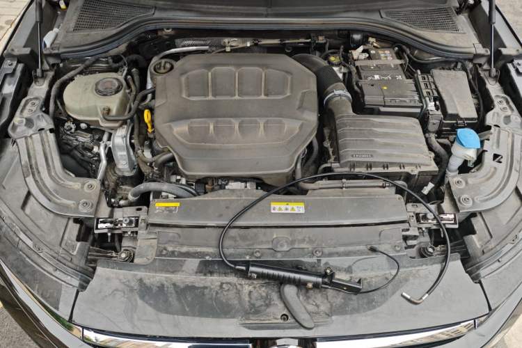 Used Volkswagen Magotan 2024 380TSI DSG Ultimate Edition Engine Bay