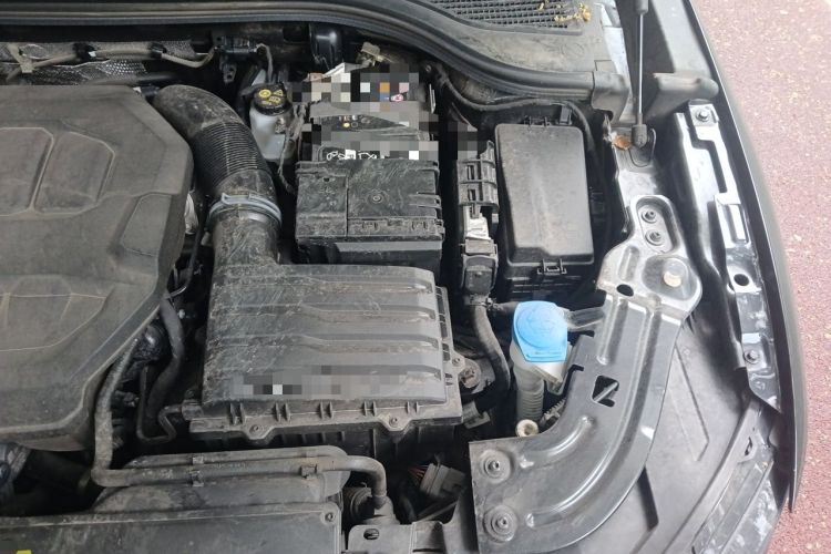 Used Volkswagen Magotan 2024 380TSI DSG Prestige Edition DaMai Package Engine Bay Left