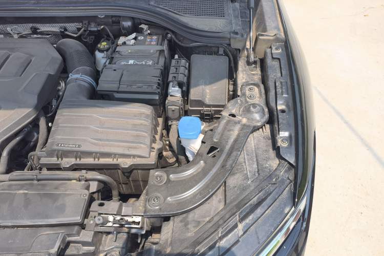 Used Volkswagen Magotan 2024 380TSI DSG Prestige Edition DaMai Package Engine Bay Left