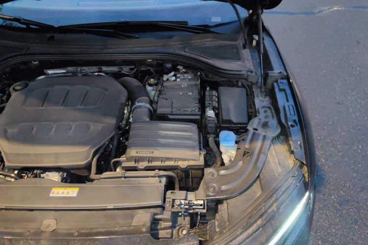 Used Volkswagen Magotan 2024 380TSI DSG Prestige Edition DaMai Package Engine Bay Left