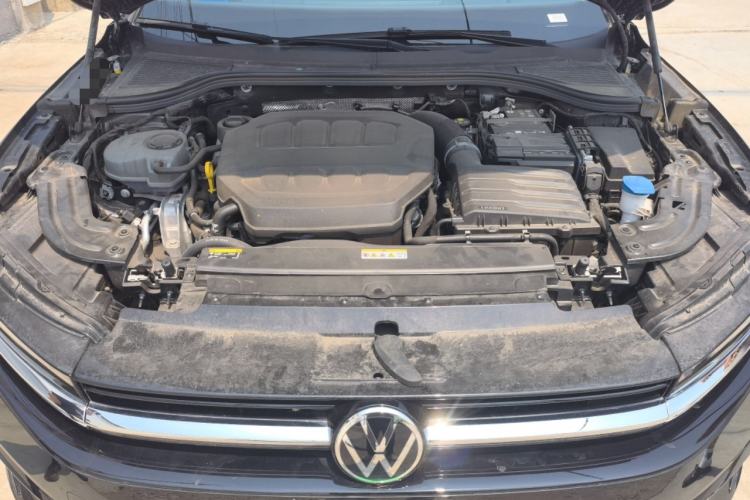 Used Volkswagen Magotan 2024 380TSI DSG Prestige Edition DaMai Package Engine Bay