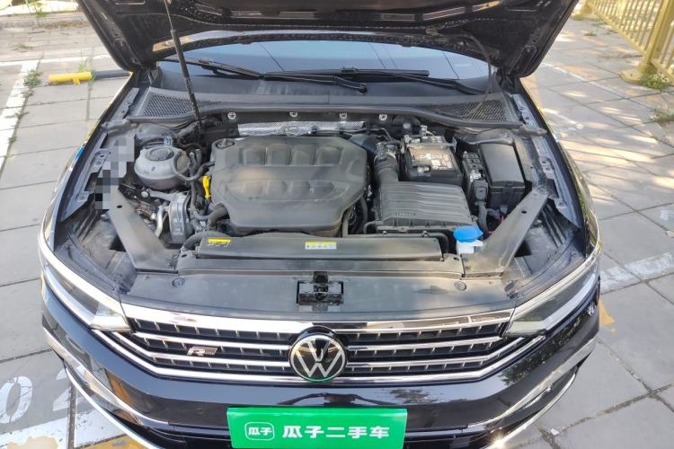 Used Volkswagen Magotan 2024 2 Million Units Zhongxiang Version 330TSI DSG Luxury Edition Engine Bay