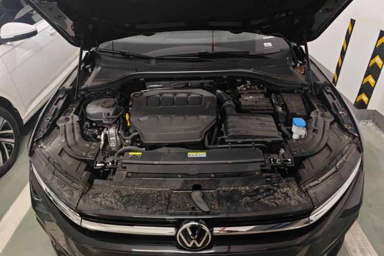Used Volkswagen Magotan 2024 380TSI DSG Prestige Edition DaMai Package Engine Bay
