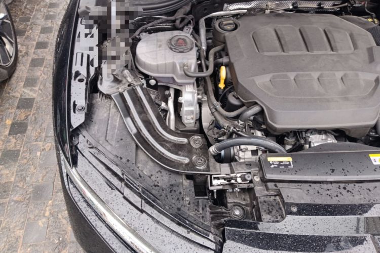 Used Volkswagen Magotan 2024 380TSI DSG Prestige Edition DaMai Package Engine Bay Right