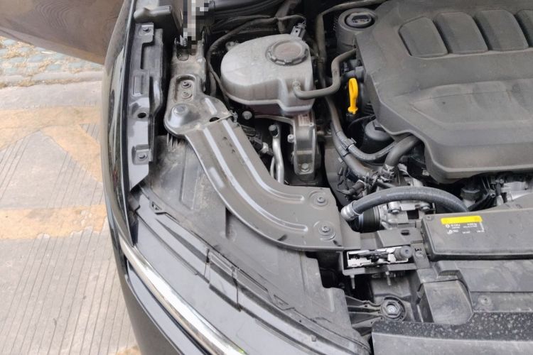 Used Volkswagen Magotan 2024 380TSI DSG Prestige Edition DaMai Package Engine Bay Right