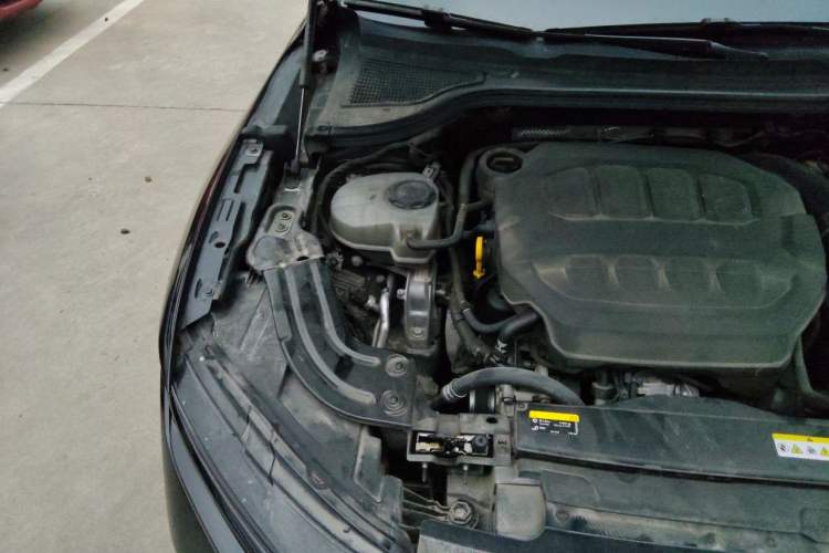 Used Volkswagen Magotan 2024 380TSI DSG Prestige Edition DaMai Package Engine Bay Right