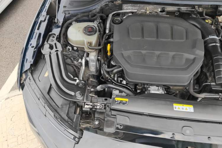 Used Volkswagen Magotan 2024 380TSI DSG Ultimate Edition Engine Bay Right