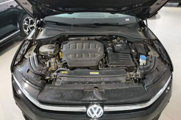 Used Volkswagen Magotan 2024 380TSI DSG Ultimate Edition Engine Bay
