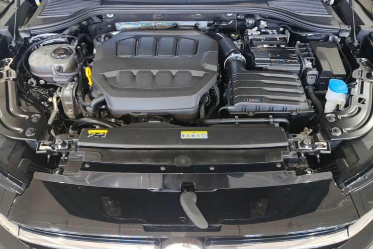 Used Volkswagen Magotan 2024 380TSI DSG Prestige Edition DaMai Package Engine Bay
