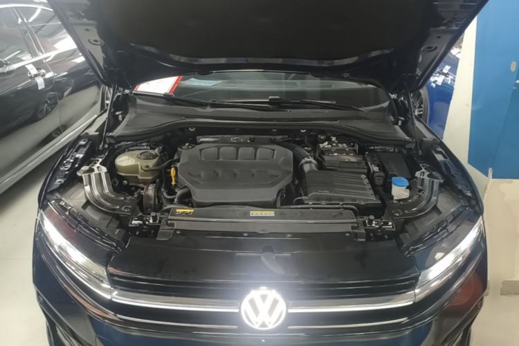 Used Volkswagen Magotan 2024 380TSI DSG Ultimate Edition Engine Bay