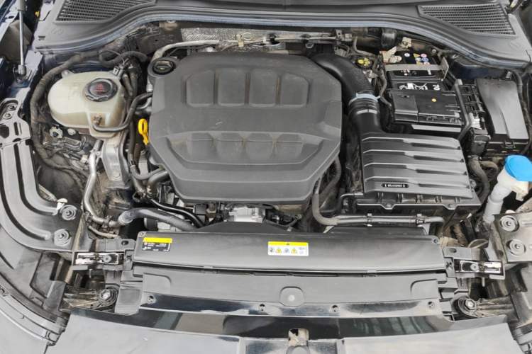 Used Volkswagen Magotan 2024 380TSI DSG Ultimate Edition Engine Bay