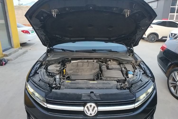 Used Volkswagen Magotan 2024 380TSI DSG Prestige Edition DaMai Package Engine Bay