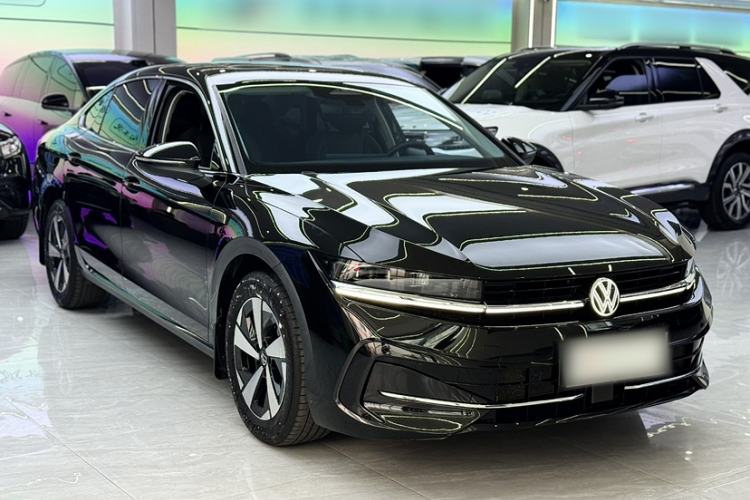 Used Volkswagen Magotan 2024 300TSI DSG Prestige Edition—A Real Eye-Catcher Exterior 1