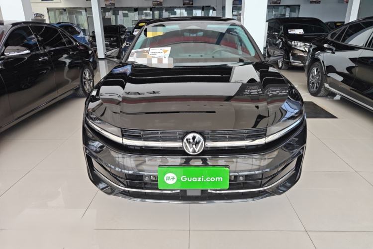 Used Volkswagen Magotan 2024 300TSI DSG Prestige Edition—A Real Eye-Catcher Exterior 1