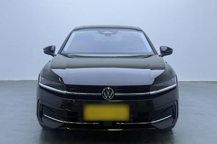 Used Volkswagen Magotan 2024 300TSI DSG Prestige Edition—A Real Eye-Catcher Exterior 1