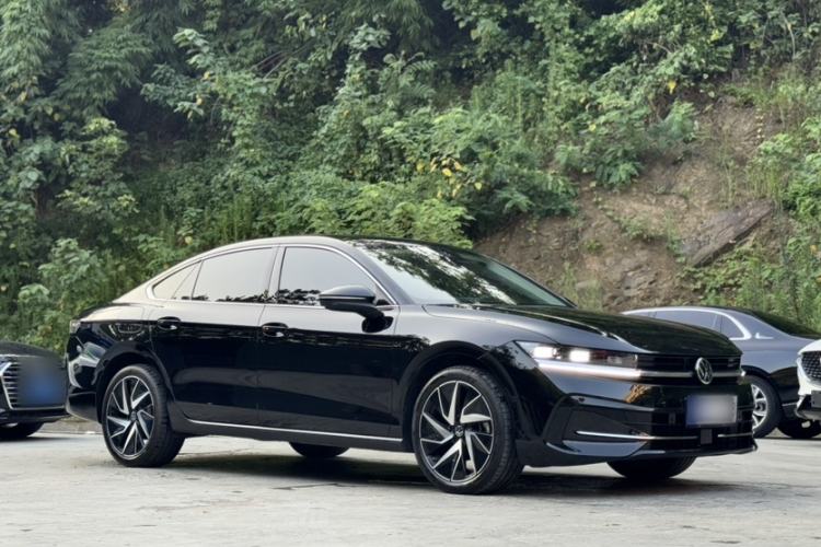 Used Volkswagen Magotan 2024 380TSI DSG Prestige Edition DaMai Package Exterior 11