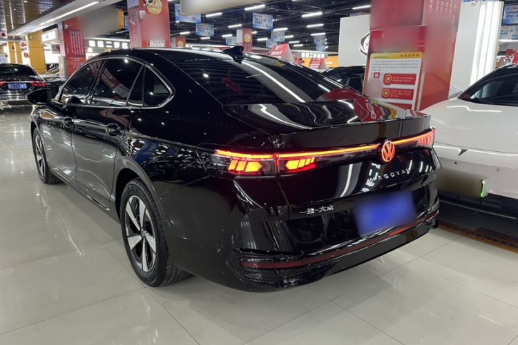 Used Volkswagen Magotan 2024 300TSI DSG Prestige Edition—A Real Eye-Catcher Exterior 2