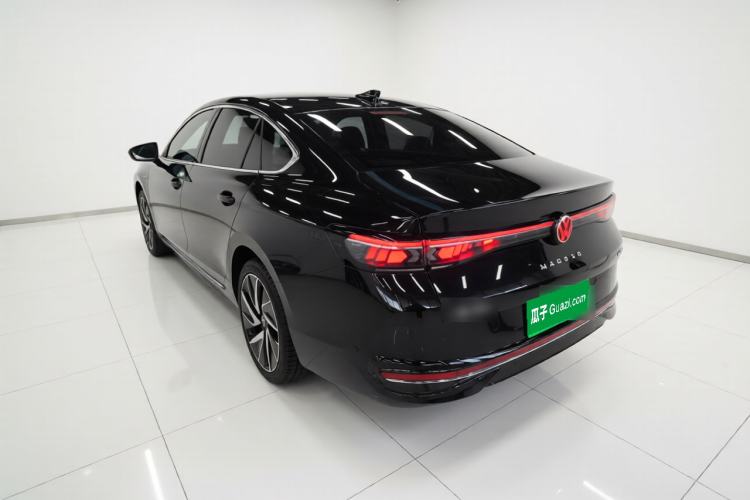 Used Volkswagen Magotan 2024 380TSI DSG Prestige Edition DaMai Package Exterior 2